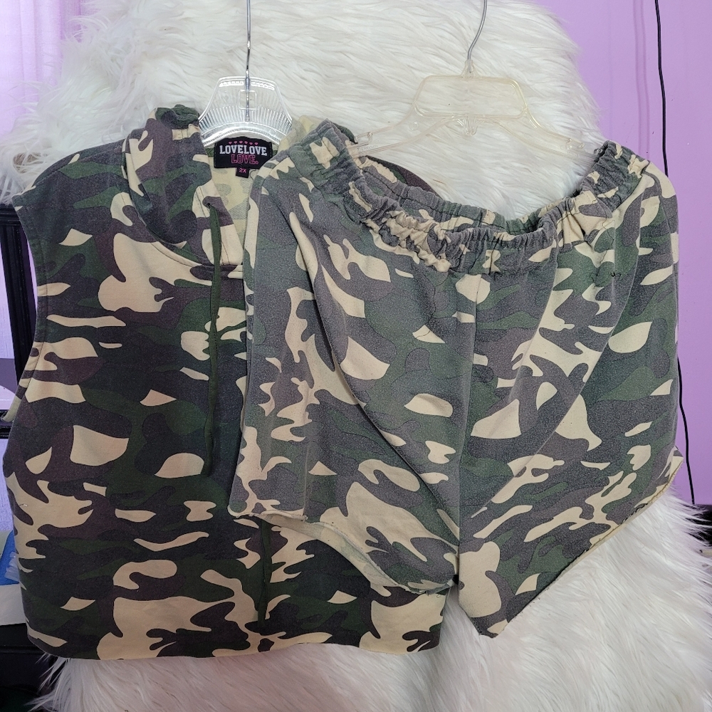 LOVE LOVE LOVE 2PC Short set